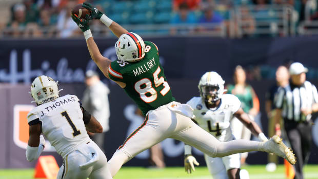 Will Mallory Tight End Miami Hurricanes vs Georgia Tech, Nov. 6, 2021